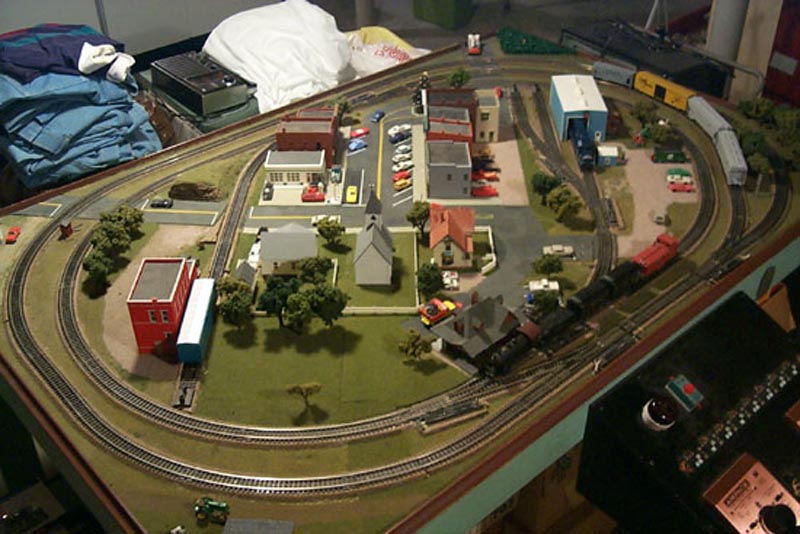 ho scale train layouts